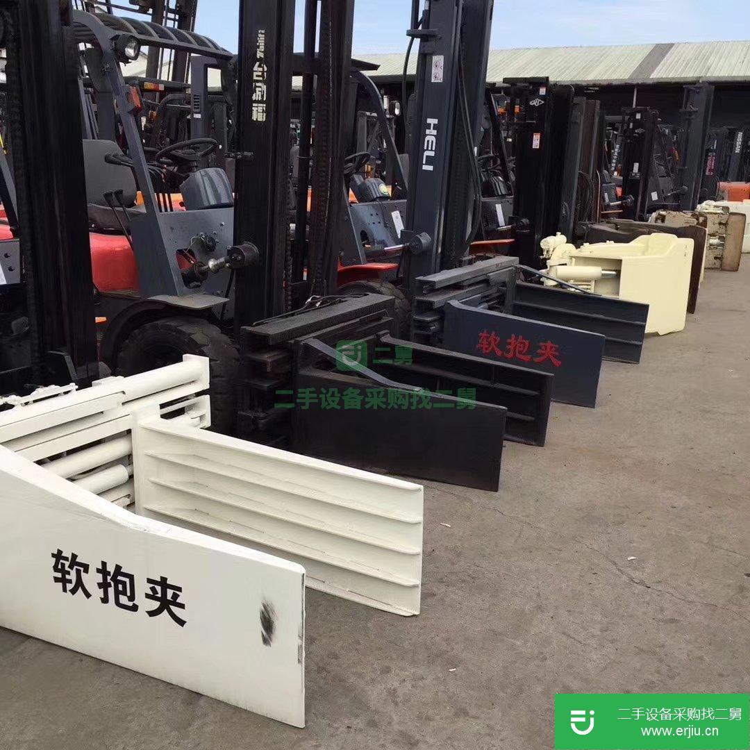 烏魯木齊低價(jià)出售二手叉車合力叉車三噸 (二手合力柴油叉車)