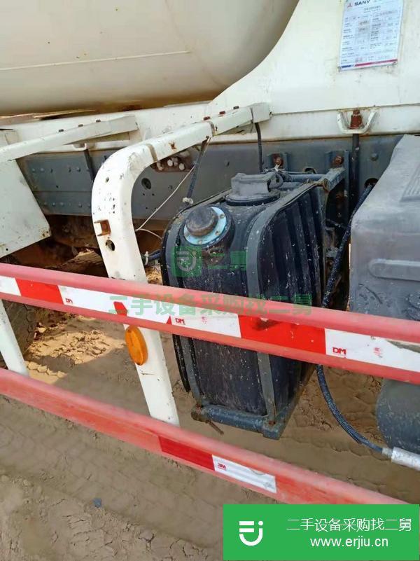 轉讓處理16年二手豪沃攪拌車 340馬力  大12方