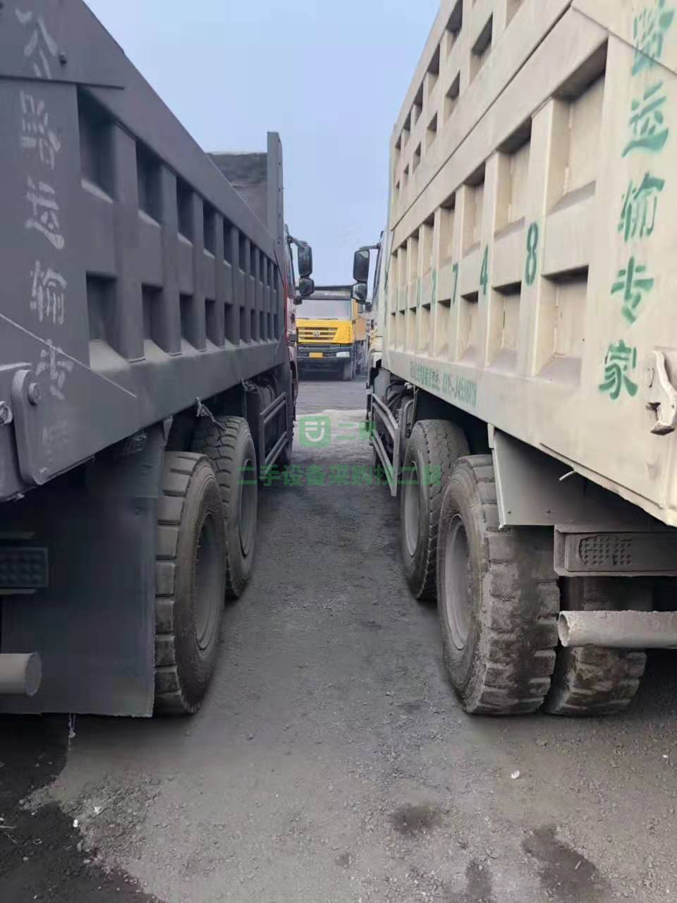 出售17年7月，歐曼后八輪自卸車，手續齊全，一臺6米一臺6.2米貨箱