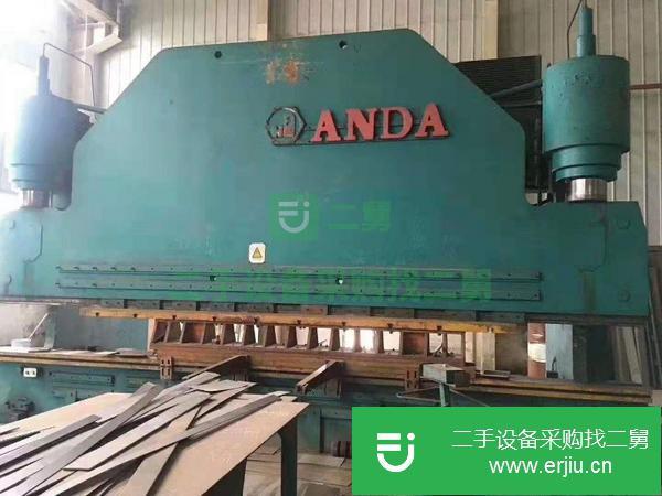 在位出售二手{黃石鍛壓500-6米液壓板料折彎?rùn)C(jī)}