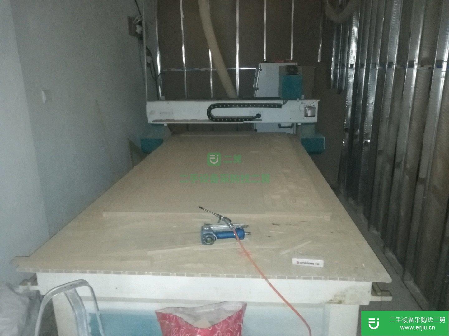 轉讓出售二手九成新雕刻機