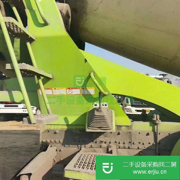 轉讓二手的16年國四排放大14方歐曼攪拌車，原裝車，包提檔過戶。支持分期付款