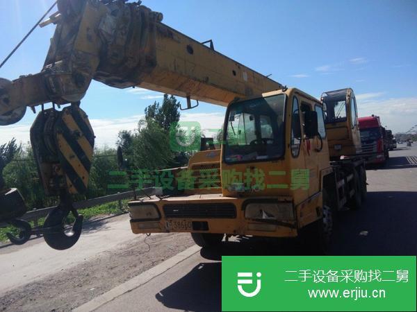 出售二手的八成新的07年徐工16D吊車