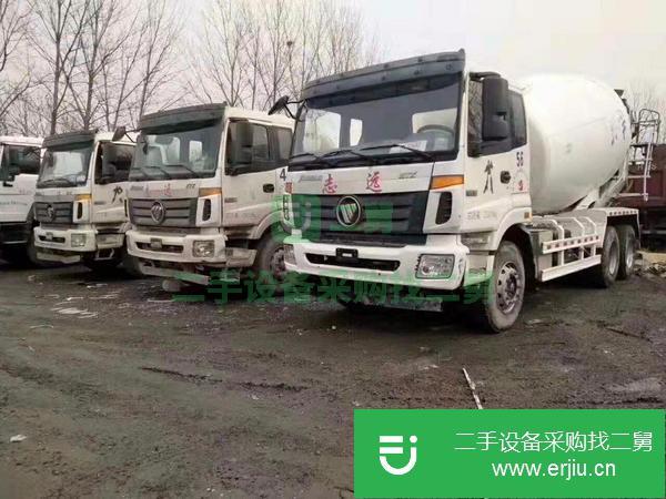 現(xiàn)車出售一批8臺國五歐曼攪拌罐車大12方,車況原版,價格不高。