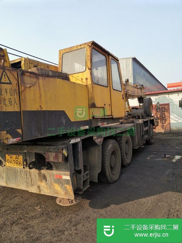 轉(zhuǎn)讓二手的徐工三節(jié)臂2O噸吊車