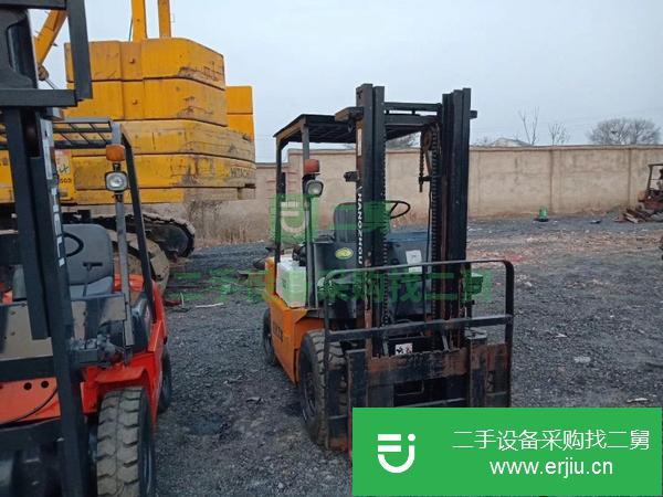 個人2臺叉車轉讓 包運輸