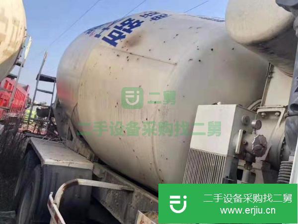 轉讓特價一臺13年8月大12方攪拌罐車審車強制保險同步,