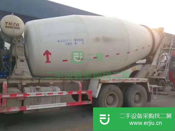 轉讓16年二手豪沃攪拌車 380馬力 大14方 后八輪
