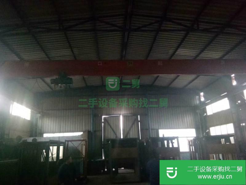 轉(zhuǎn)讓9成新5噸14米兩臺，3噸14米2臺行車