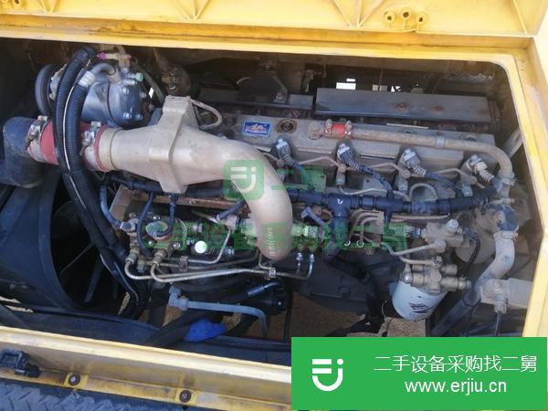 轉(zhuǎn)讓二手的九成新的10年徐工25K先導(dǎo)吊車