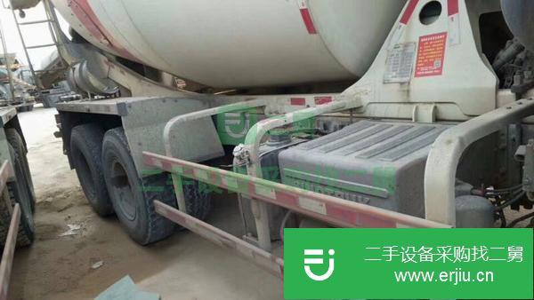 轉(zhuǎn)讓攪拌車(chē)豪沃三一大12方，15年國(guó)四