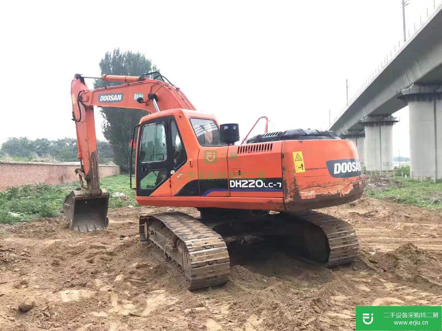 個人二手挖掘機斗山220-7 (斗山220二手挖掘機)