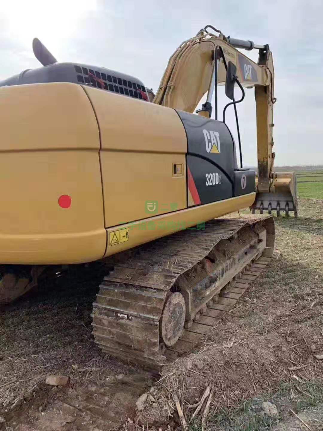 轉行急售卡特320D2二手挖掘機