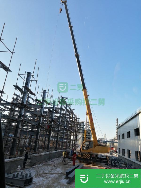 低價轉讓09年北方交通20噸吊車