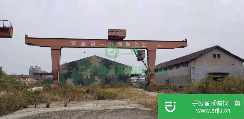 上海出售7臺龍門吊，10T-22米兩臺