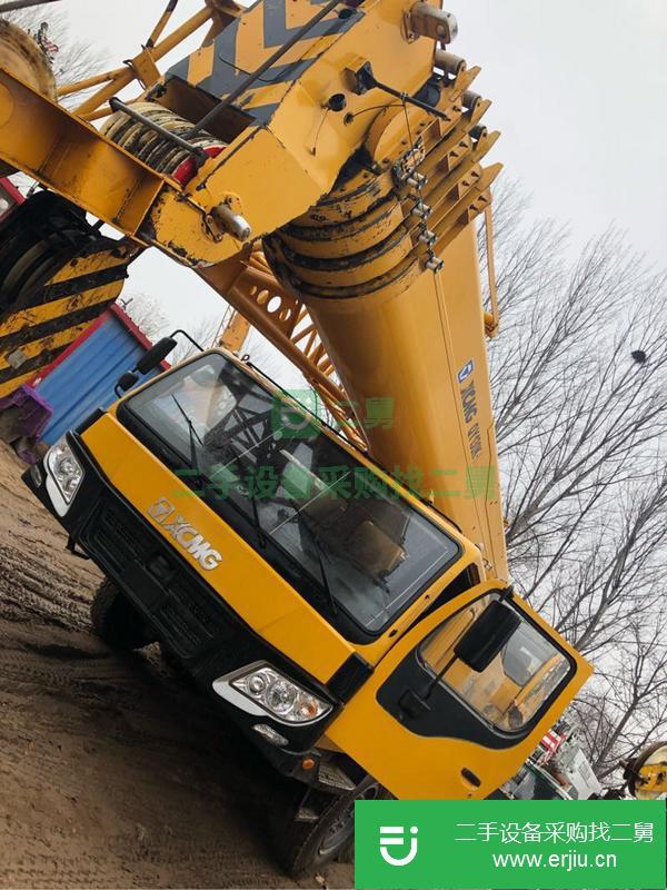 出售一臺二手的八成新的徐工100k吊車