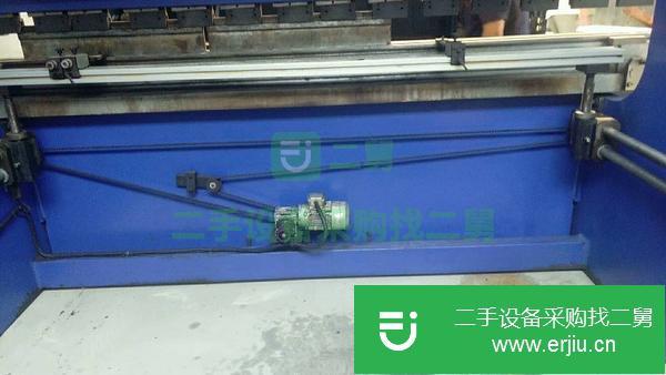 轉(zhuǎn)讓{中元WC67K250-3.2米板料折彎機}