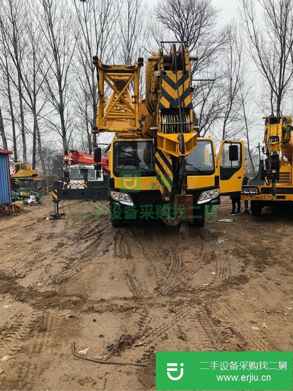 出售一臺二手的八成新的徐工100k吊車