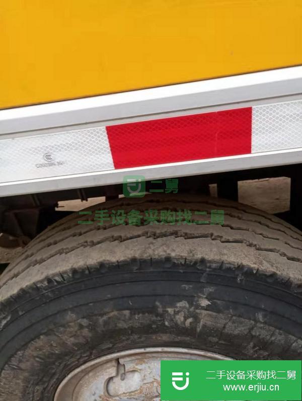 轉讓二手的中聯25五節臂和徐工20G吊車