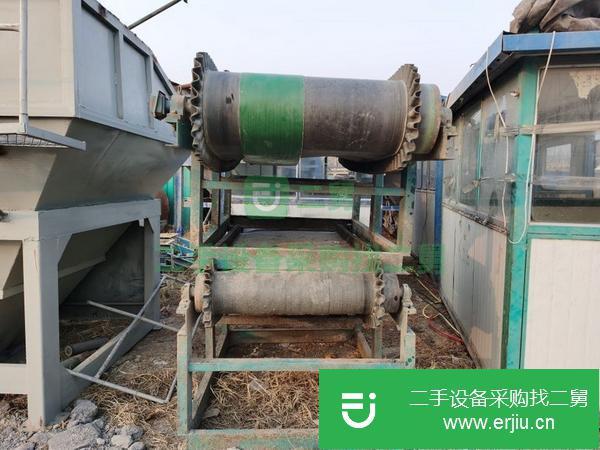 出售二手600型穩(wěn)定土拌和站，攪拌站設(shè)備包裝車