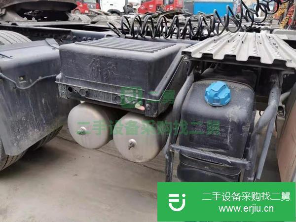 出售二手解放JH6牽引車 國五 雙驅(qū)輕體 420馬力 錫柴發(fā)動機(jī)