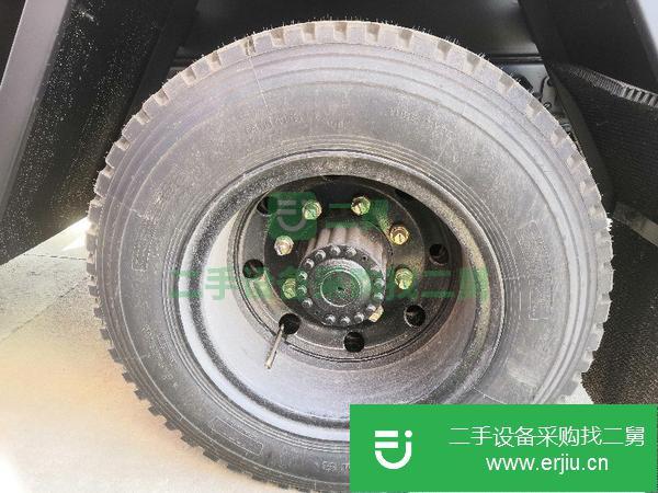 轉(zhuǎn)讓十萬火急!5噸8噸油罐車