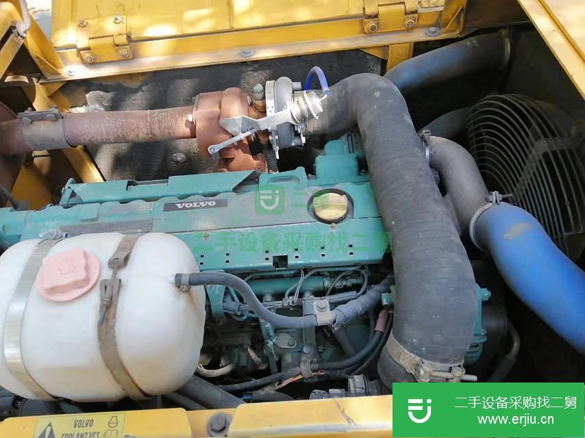 個人二手挖掘機沃爾沃210 (轉讓自己沃爾沃)