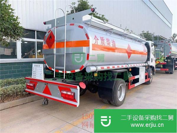 轉(zhuǎn)讓黃金品質(zhì)的各噸位加油車白菜價