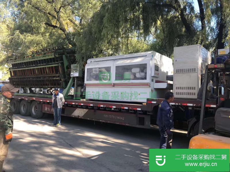 一批木工設(shè)備現(xiàn)貨出售