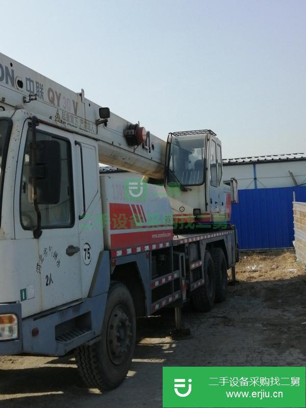 出售2011個人30v5吊車,無事故原車漆,車板正