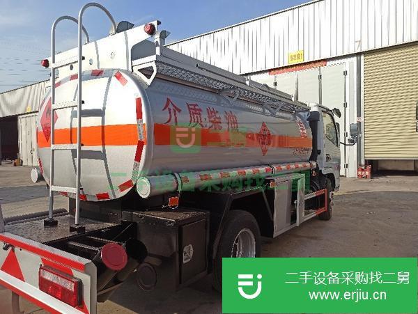轉(zhuǎn)讓5噸加油車8噸油車特價(jià)處理柴汽油專用運(yùn)輸車