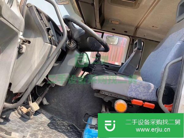 轉(zhuǎn)讓二手沃爾沃15噸原裝灑水車