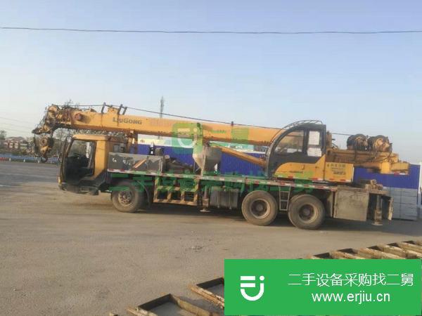 轉(zhuǎn)讓柳工12噸吊車