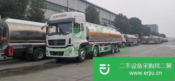 轉(zhuǎn)讓解放前四后八油罐車