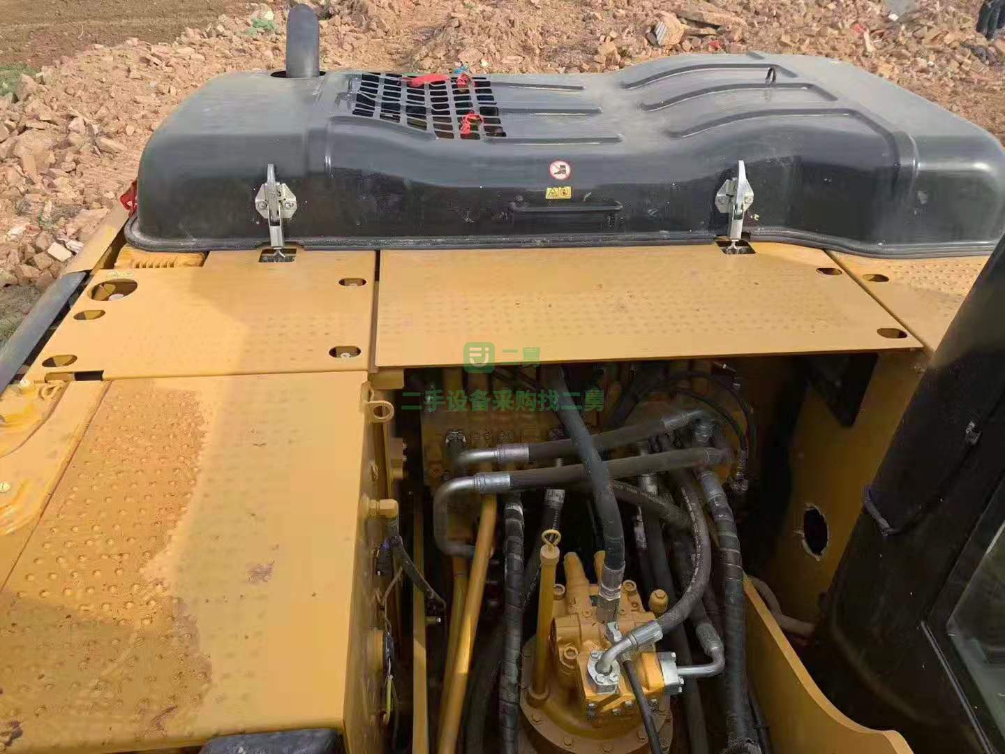 轉行急售卡特320D2二手挖掘機