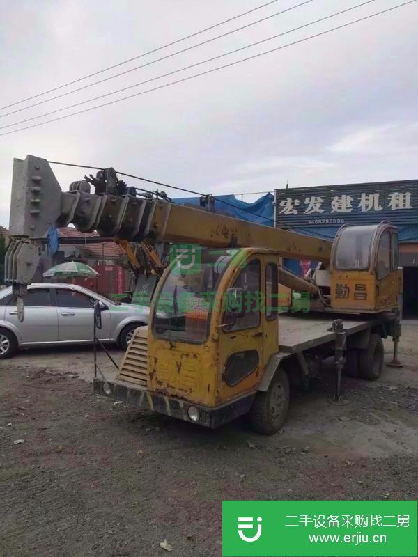 出售二手的八成新的勤昌牌六噸吊車