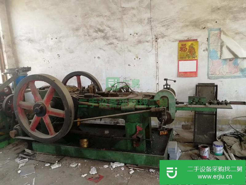 出售二手的九成新的冷墩機(jī)一臺(tái) 搓絲機(jī)一臺(tái) 兩臺(tái)打包