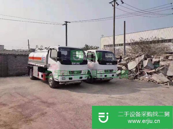轉讓一批5噸8噸12噸上好牌的加油車帶手續