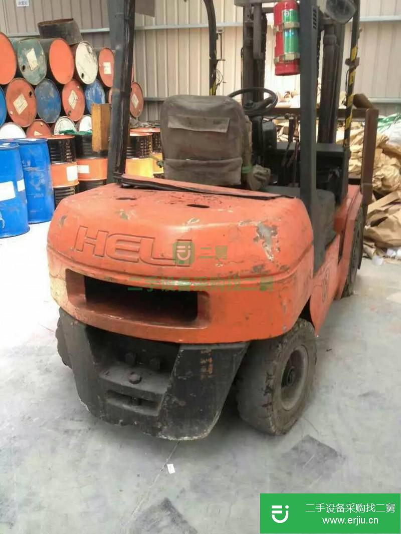 低價轉(zhuǎn)讓出售二手3噸合力叉車