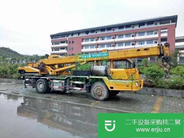 出售二手的九成新的徐工Q丫12B.5吊車