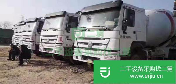 現車出售16年豪沃攪拌罐車,三一上裝,大12方,車況極好,