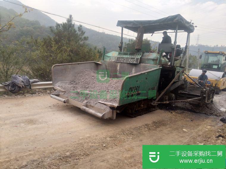轉(zhuǎn)讓二手的徐工攤鋪機(jī)