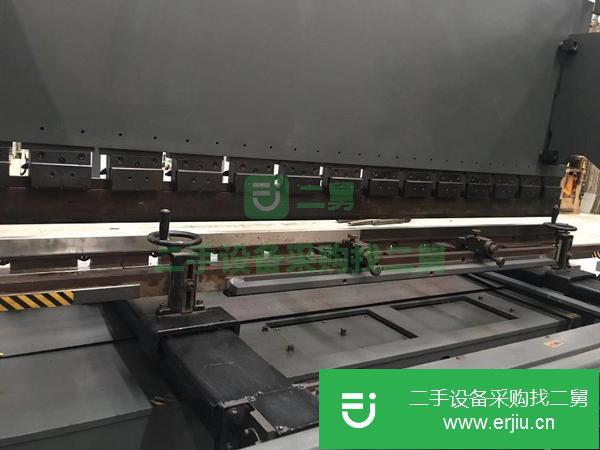 轉(zhuǎn)讓數(shù)控米路加下動(dòng)式折彎?rùn)C(jī)100噸3200折彎?rùn)C(jī)