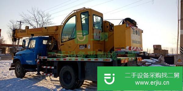 2015年5月泰安東岳8噸吊車出售!