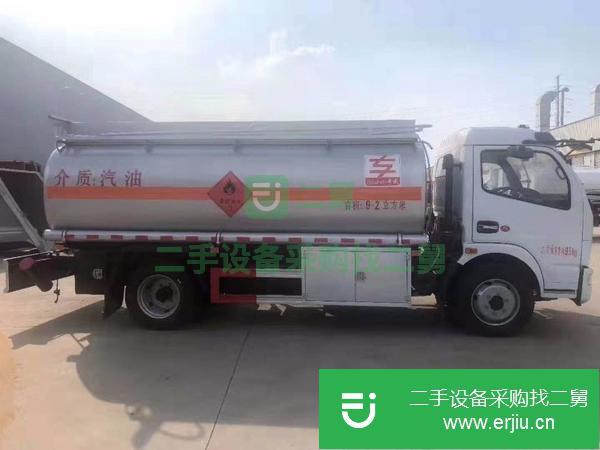 轉讓一批5噸8噸12噸上好牌的加油車帶手續