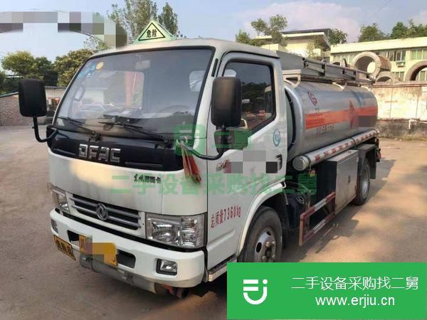 二手5噸8噸油罐車帶手續(xù)低價轉(zhuǎn)讓