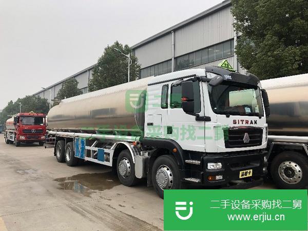 出售重汽汕德卡油罐車低價出售