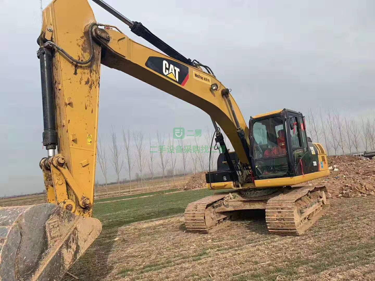 轉行急售卡特320D2二手挖掘機