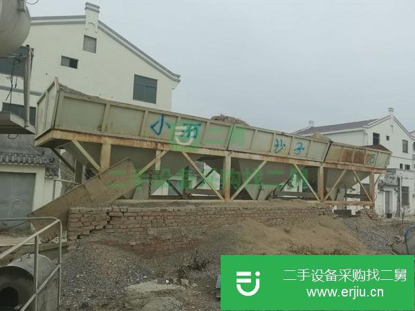 出售二手75型混凝土攪拌站設備包裝車