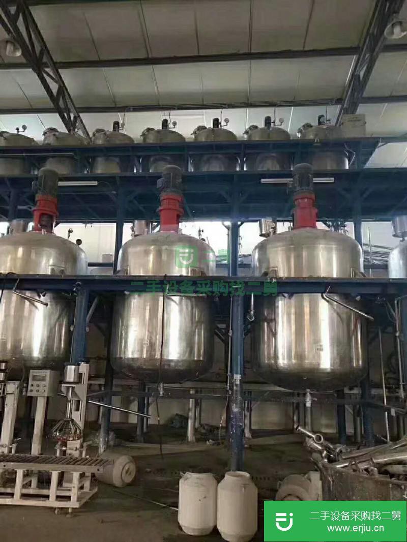 出售釀酒設(shè)備 啤酒設(shè)備 啤酒發(fā)酵罐